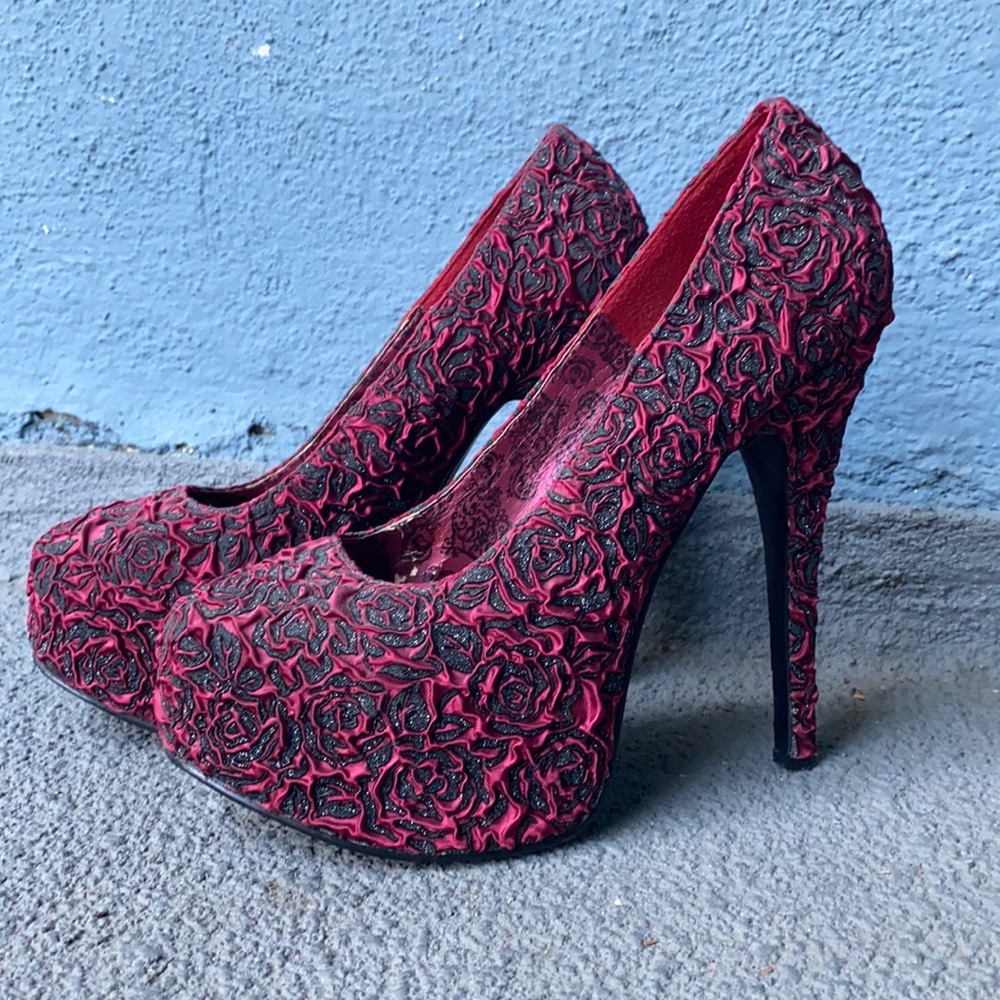 Bordello 6” Rose Heels